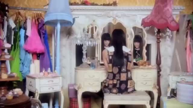 Lily Allen - The Fear