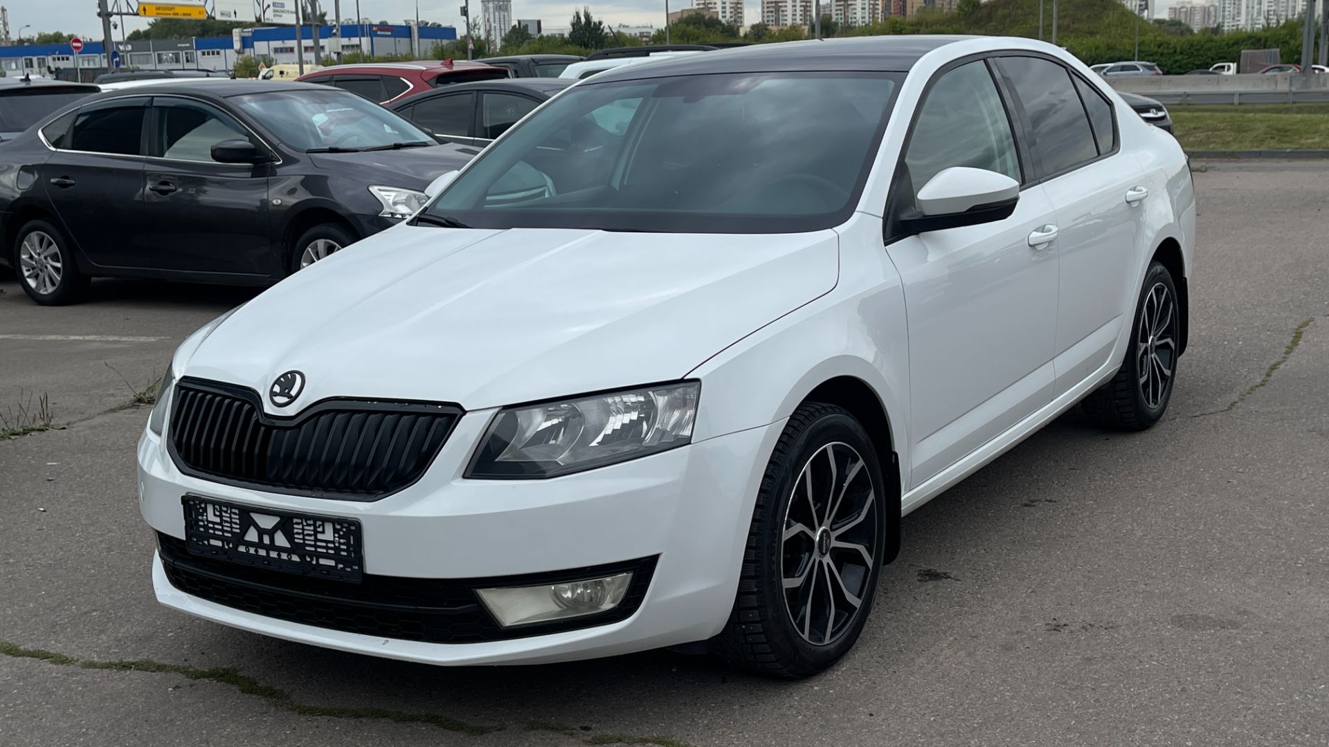 SKODA OCTAVIA (2016)