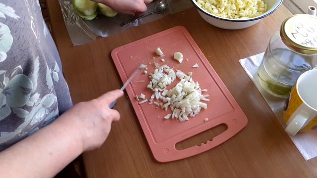 Лодочки из кабачков с фаршем . Первая серия .