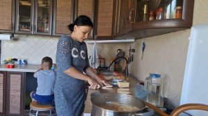 Готовлю курино-кабачковые котлеты /Закупка продуктов/ Возвращение Жени