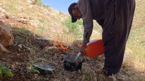 Иранская семья живёт в горах и смеётся нат трампом 2