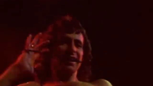 DC - Dog Eat Dog (Apollo Theatre, Glasgow, April 1978)