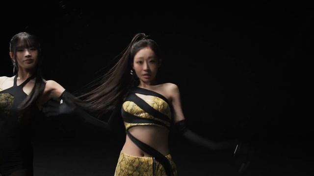 KISS OF LIFE - WHAT! (Special Video)