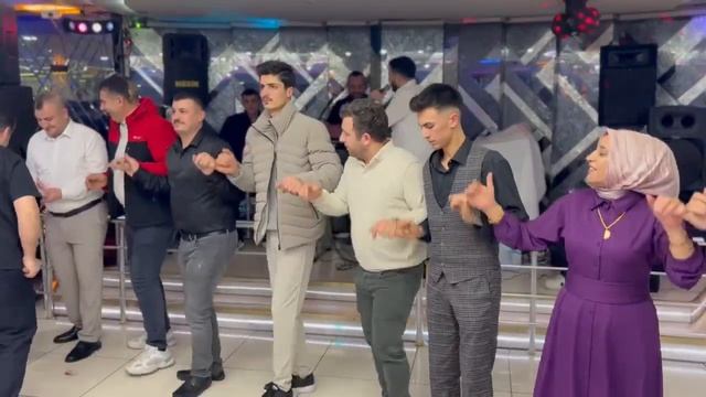 Daweta Agiriyan  Stenbol  Kurdish Weddings