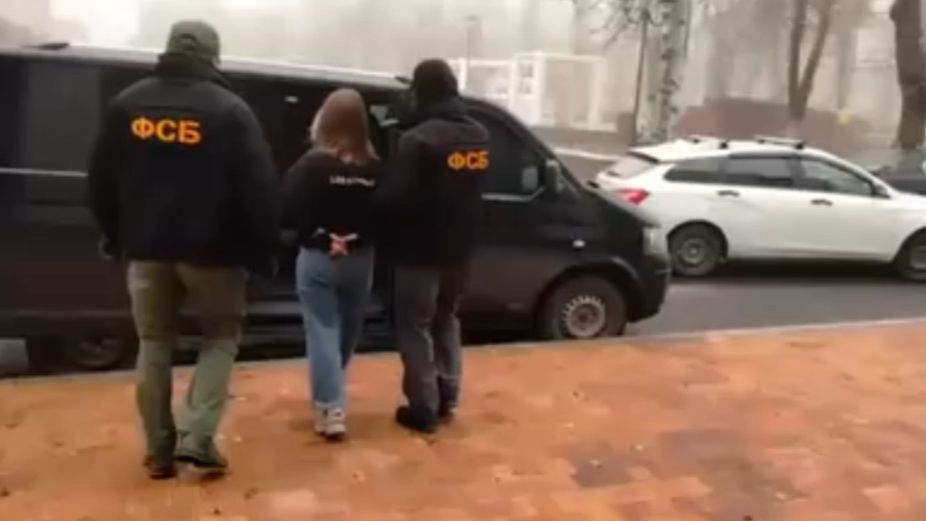 🔴22-летнюю жительницу Волновахи приговорили к 12 годам колонии по делу о государственной измене.🔴