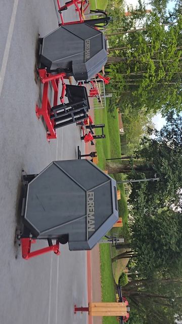 Кронштадт, парк Остров Фортов, спортплощадка, 08.26г