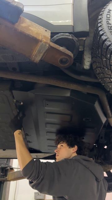 Защита картера АвтоБРОНЯ для Lexus LX и Toyota Land Cruiser 100