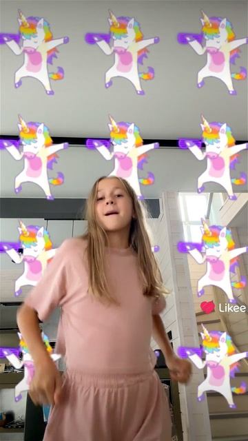 Шакира в новом формате 🤪🦄🫯
