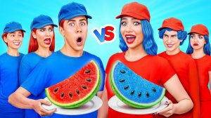 Красная еда vs Синяя еда Челлендж _ Смешные Моменты