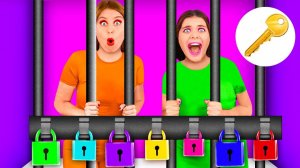 Побег из Комнаты Челлендж _ Сумасшедшие Идеи для Пранков