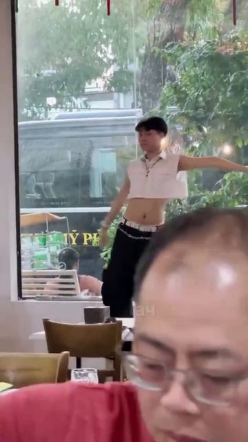 Что за... заведение??😲 #shorts #shorts  #viral #trending #humor #comedy #lol
