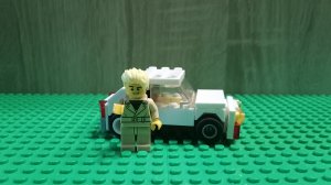 Как собрать легковую машину, собираем вместе с Lego человечком Гошей!