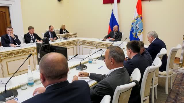 Оперативное совещание. Губернатор