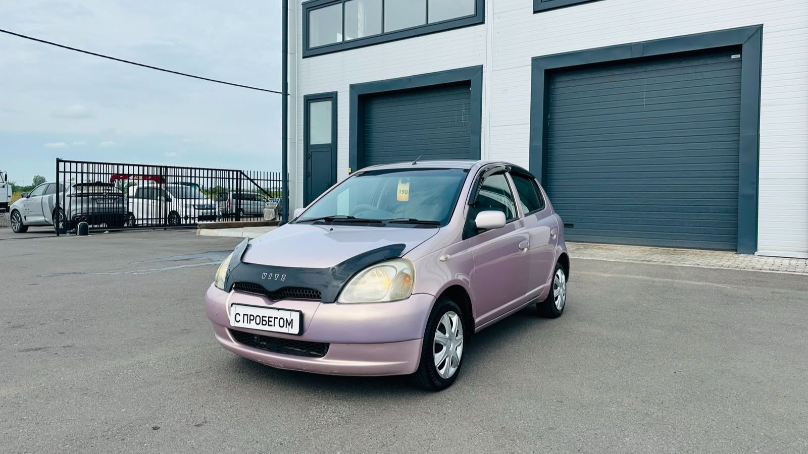 Toyota Vitz, 1999 год