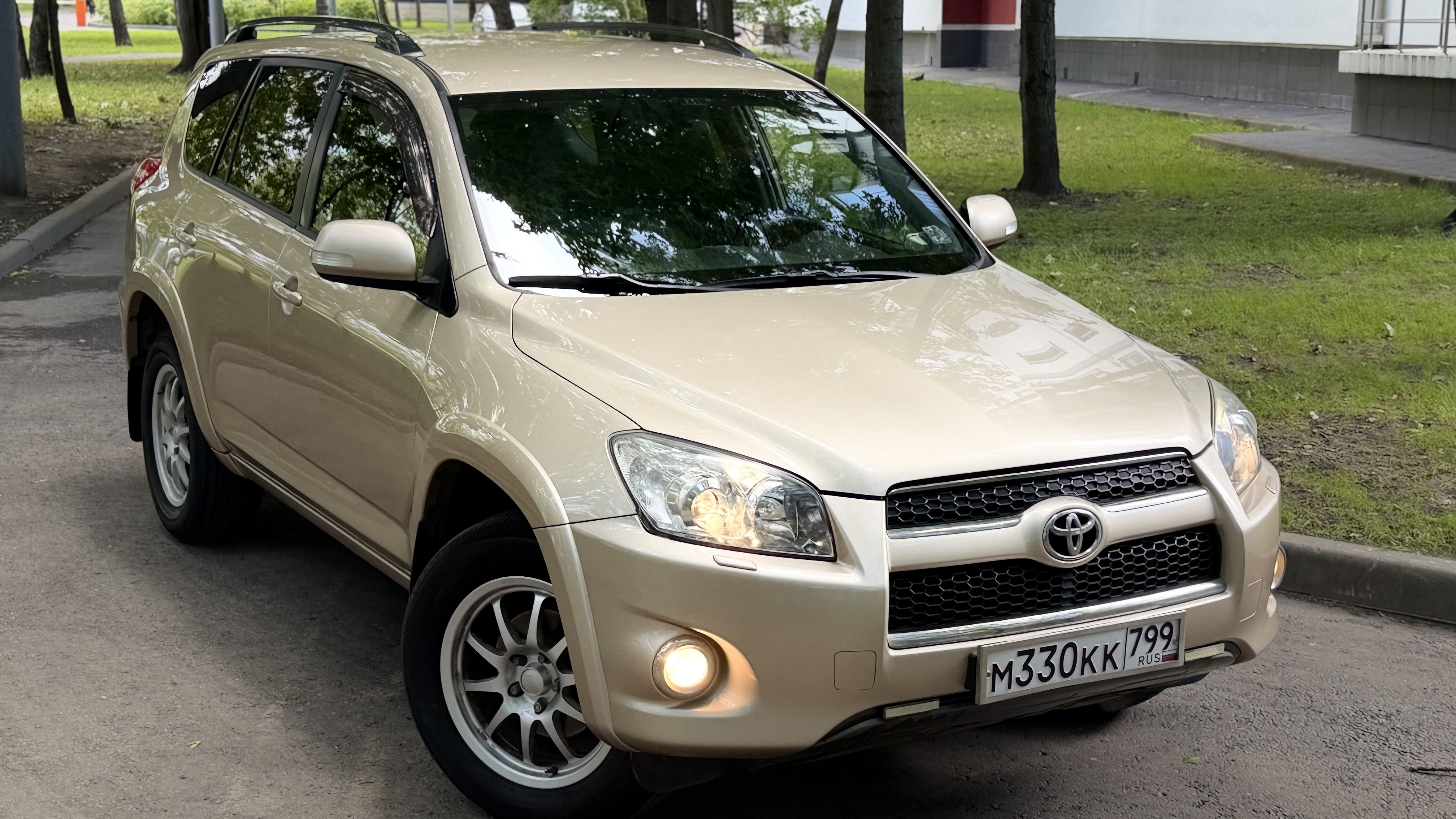 Toyota RAV4 2.4 акп 4х4 в родне 🔥🔥