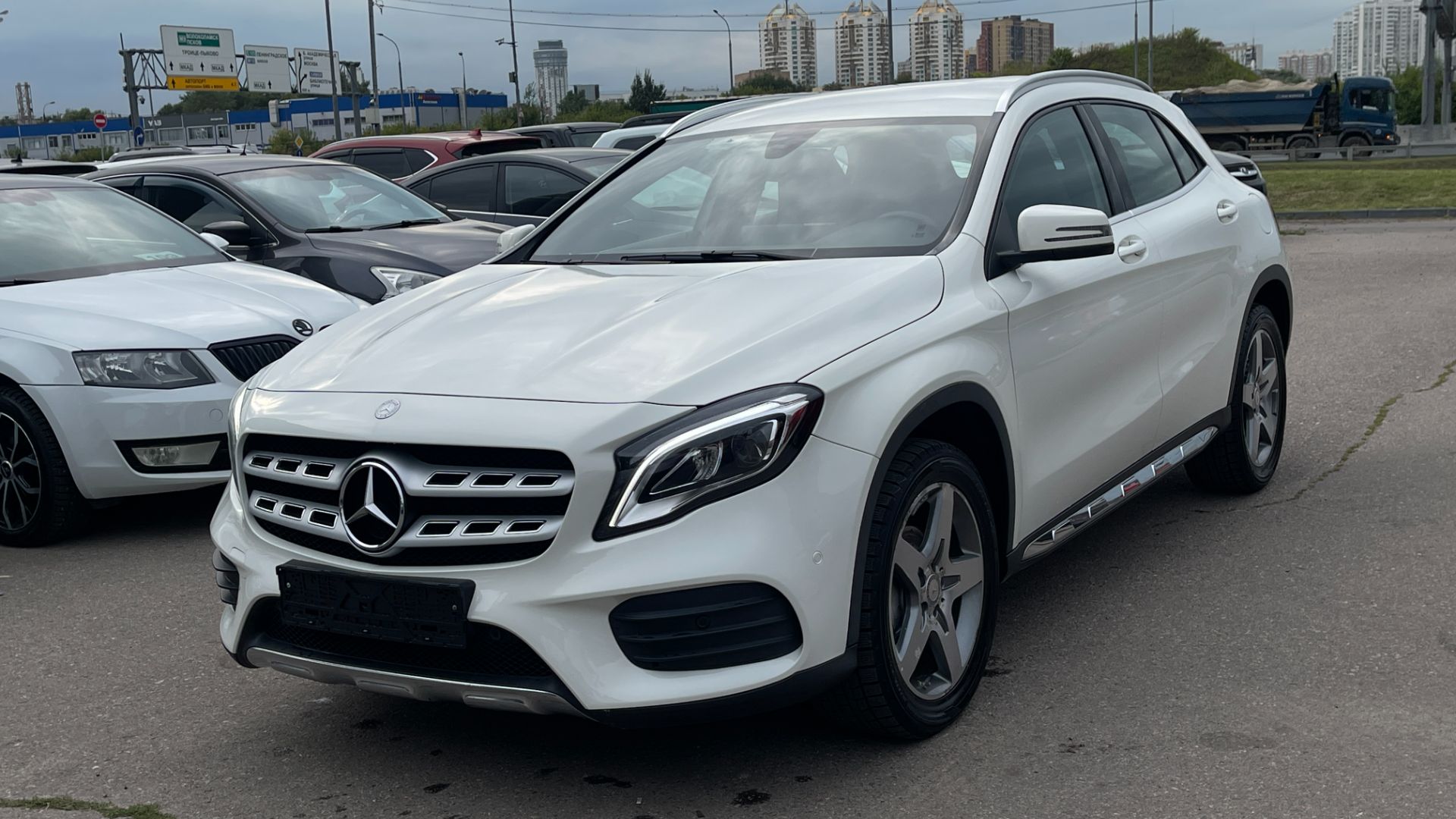 MERCEDES-BENZ  GLA 200 (2017)
