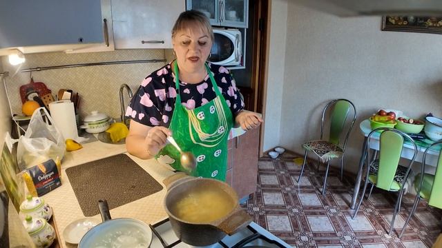Урожай  перцев  меня радует / Пробую Амурский мёд / Самый бюджетный обед