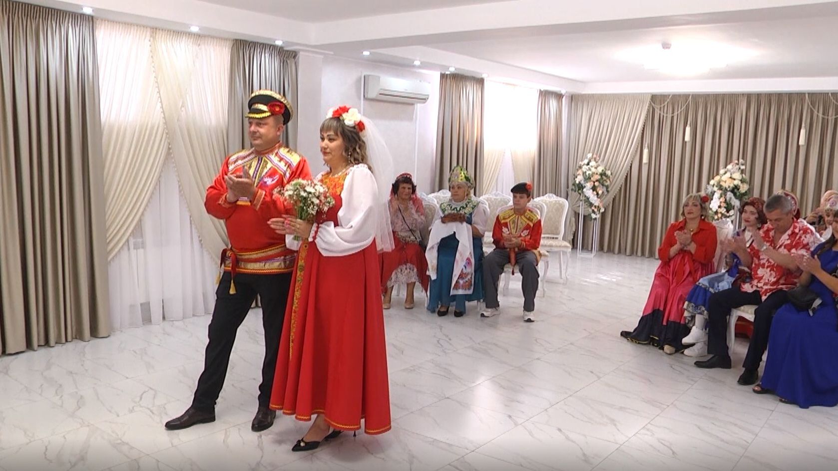 Снова пришли в загс спустя 15 лет