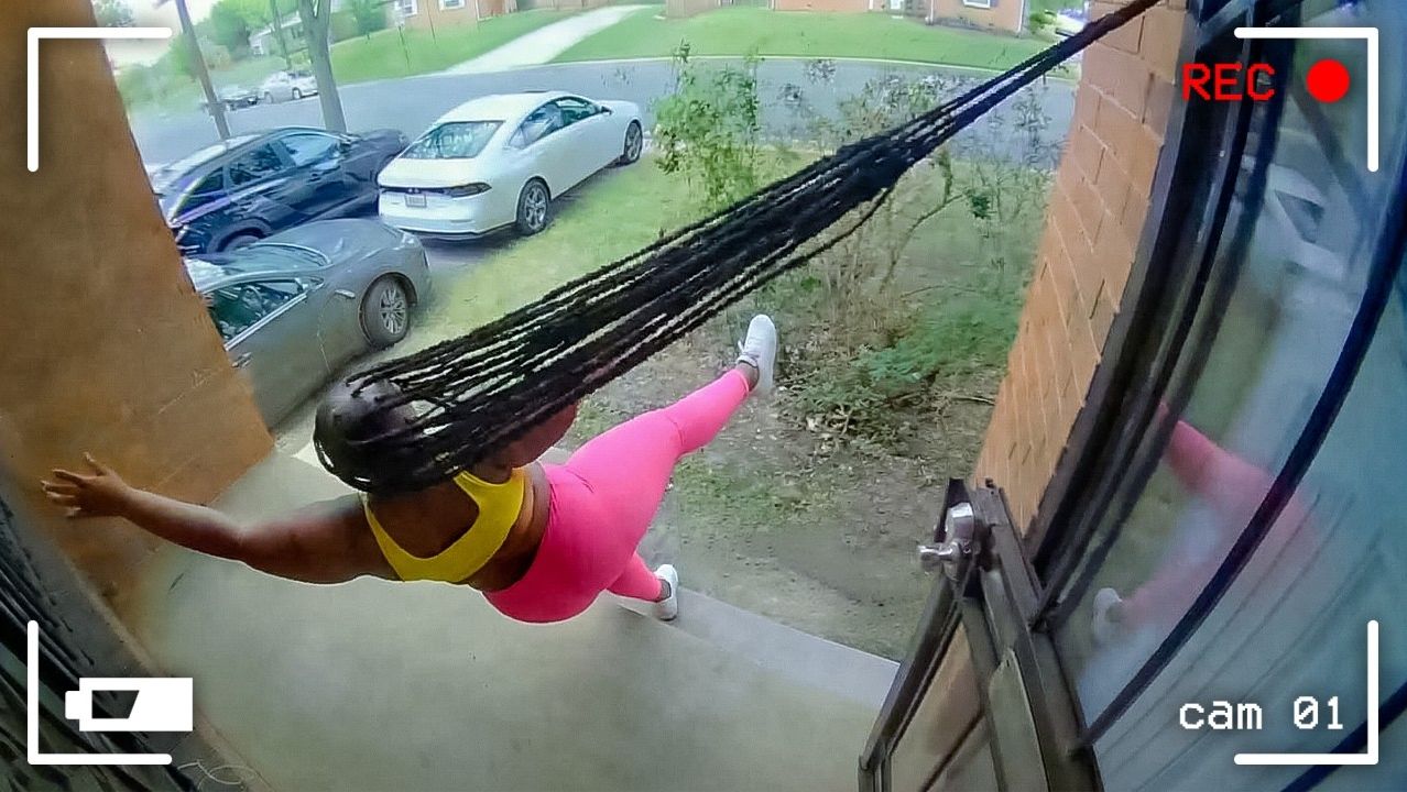 САМЫЕ НЕЛЕПЫЕ МОМЕНТЫ СНЯТЫЕ НА КАМЕРУ НАБЛЮДЕНИЯ