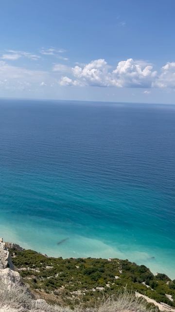 Бесконечное море и вид с птичего полета