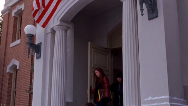 $ Gilmore.Girls.S02E11.Secrets.and.Loans.1080p.WEB-DL.x265.10bit.HEVC.Rus