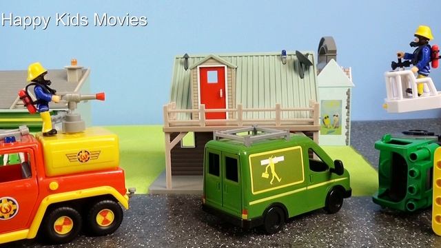Пожарный Степа спешит на помощь! Спасаем сломанную машину 🚒 Видео с игрушками детям