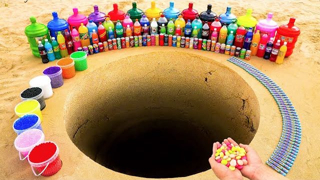 ЭКСПЕРИМЕНТ: гигантское извержение зубной пасты из бутылок Coca-Cola, Mtn Dew, Fanta и Mentos в боль