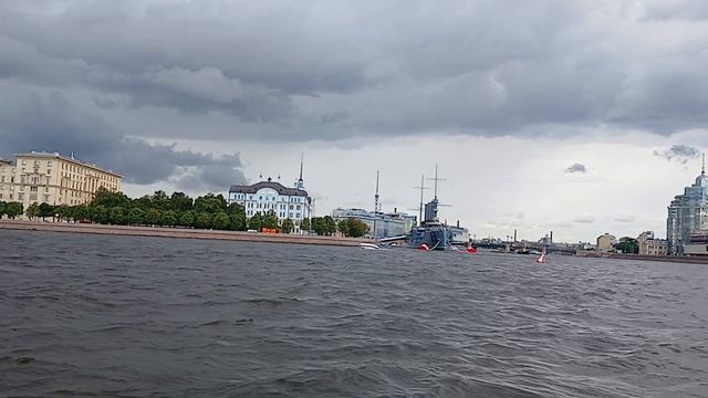 Прогулка по Неве