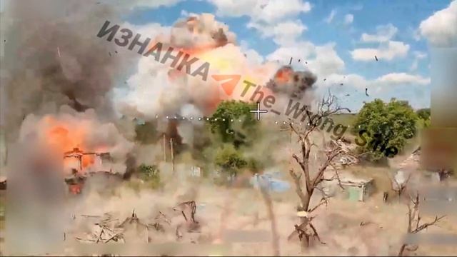Прилёт БпЛА «Герань» по позициям хлопчиков в Доброполье снятые оптоволоконным FPV-дроном !!!