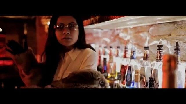 Honey Cocaine - Runaway Bride [Official Video)_480p