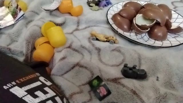 Распаковка Киндеров