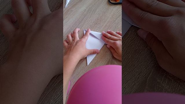 Тутор на бумажные когти
