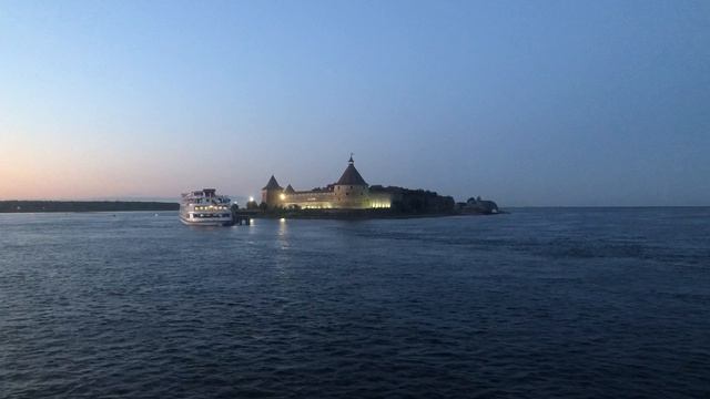 крепость Орешек с борта т/х РУСЬ ВЕЛИКАЯ