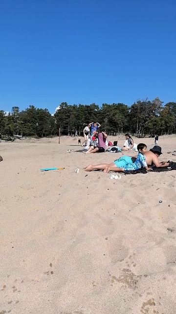Бурятия. Курорт Горячинск. Пляж  на Байкале.
