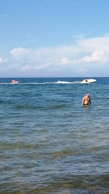 Бурятия. Горячинск. Байкал. Чистая вода.