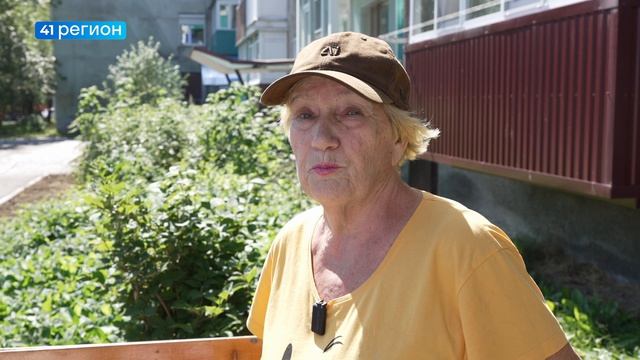 ДВОРЫ ДОМОВ ПРОДОЛЖАЮТ ОБНОВЛЯТЬ В ЕЛИЗОВЕ • НОВОСТИ КАМЧАТКИ