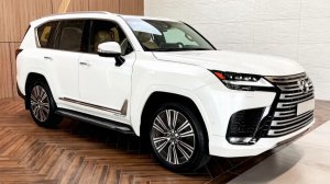 Lexus LX700h 2026 года — роскошный гибридный внедорожник в белом цвете. Обзор автомобилей