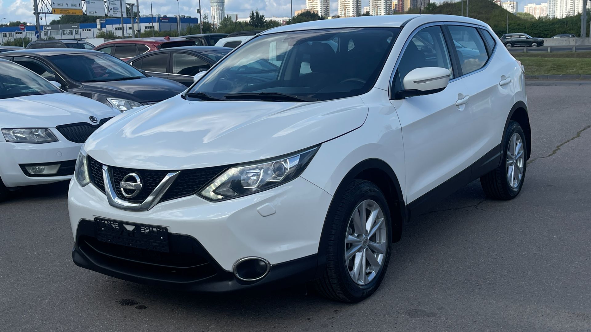 NISSAN QASHQAI (2014)