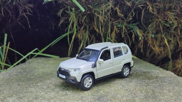 Lada Niva Travel   (Технопарк)