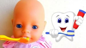 Are you sleeping dolls and morning routine with Polina and mom