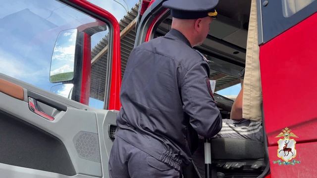 СОТРУДНИКИ ГАИ ПРОВЕРИЛИ НИЖЕГОРОДСКИХ ВОДИТЕЛЕЙ НА СОБЛЮДЕНИЕ РЕЖИМА ОТДЫХА И РАБОТУ ТАХОГРАФОВ