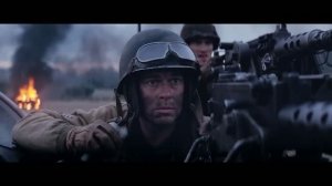 4 «Шермана» штурмуют немецкие позиции - Ярость (2014)