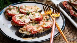 БАКЛАЖАНЫ С ФАРШЕМ, СЫРОМ И ПОМИДОРАМИ