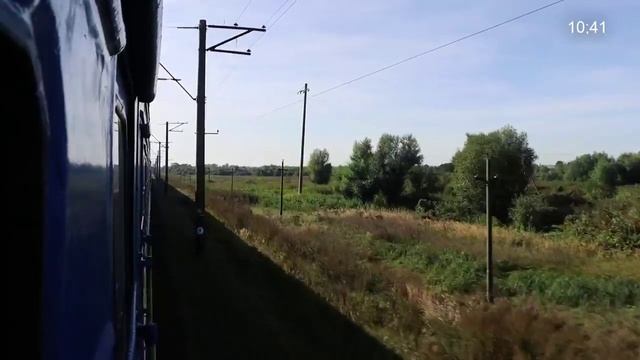 Из окна поезда 🏔 Дорога в Закарпатье