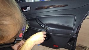 Как снять передние дверные карты, обшивки дверей Форд Мондео 4 2006 2007 2008 2009 2010 2011 2012