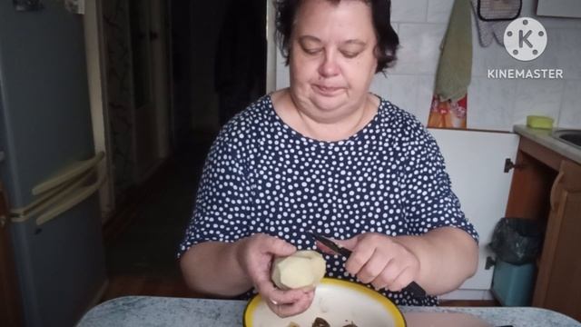 А дома слёзы и темнота 😢