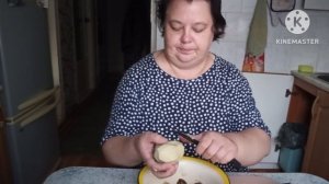 А дома слёзы и темнота 😢