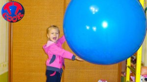 Огромный ШАРИК Сюрприз Лопаем Супер Шар с Игрушками Giant Balloon Surprise Toys For Kids