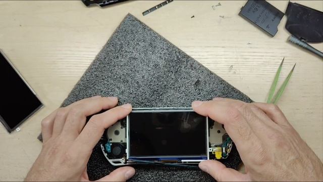 SONY PSP 3000 замена экрана на IPS