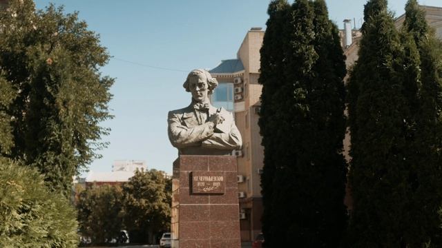 Саратовский университет отмечает День Государственного флага России! 22.08.2026  Роман Исаев